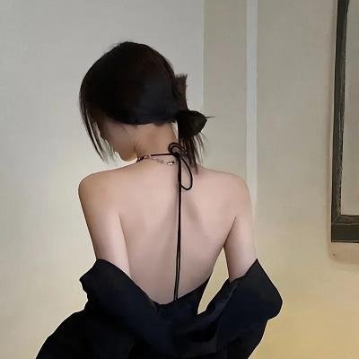 午夜下的刺花